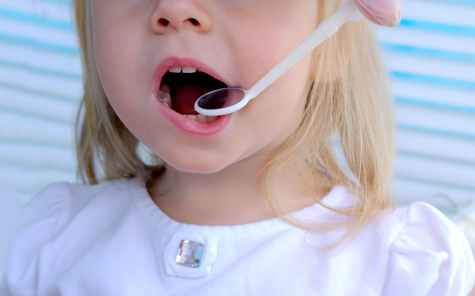 how-can-i-help-my-child-when-their-two-year-molars-erupt-kids-world